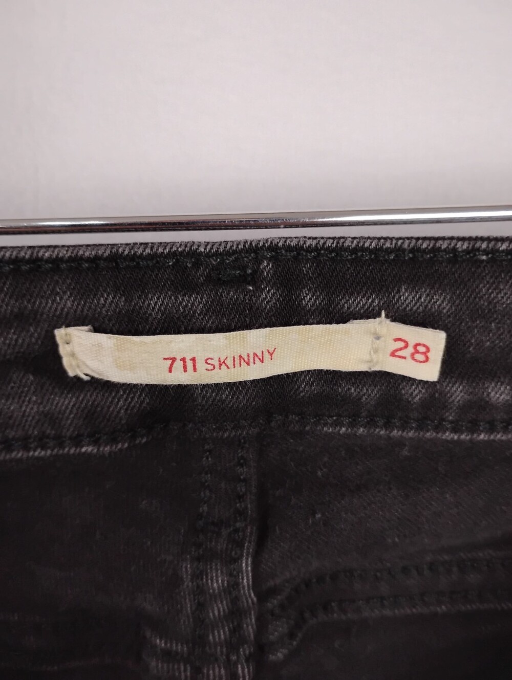 Levis Women's Black Denim Cutoff Shorts Size 28 - Picture 4 of 5